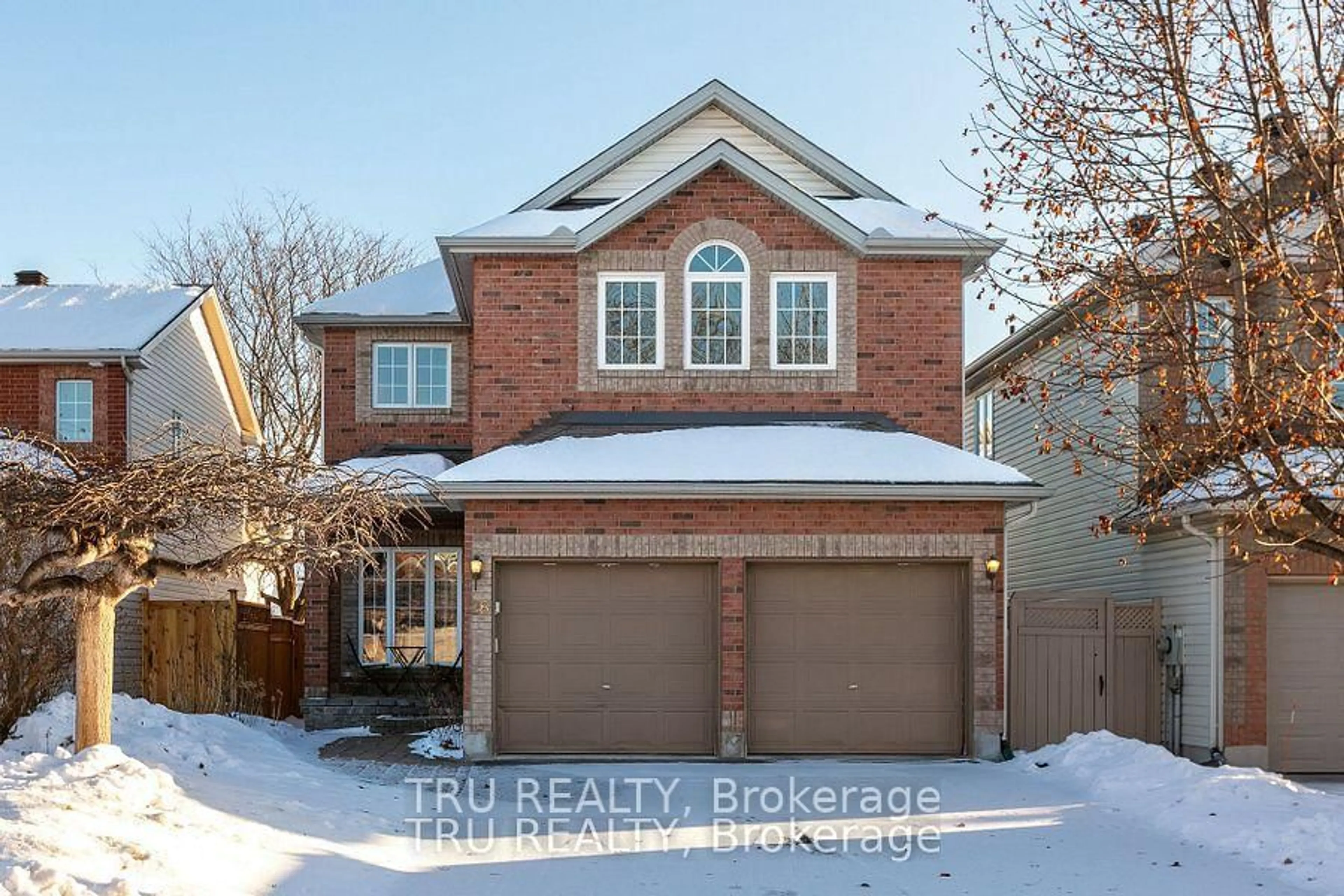 Home with brick exterior material, street for 28 Borealis Cres, Overbrook - Castleheights and Area Ontario K1K 4T4