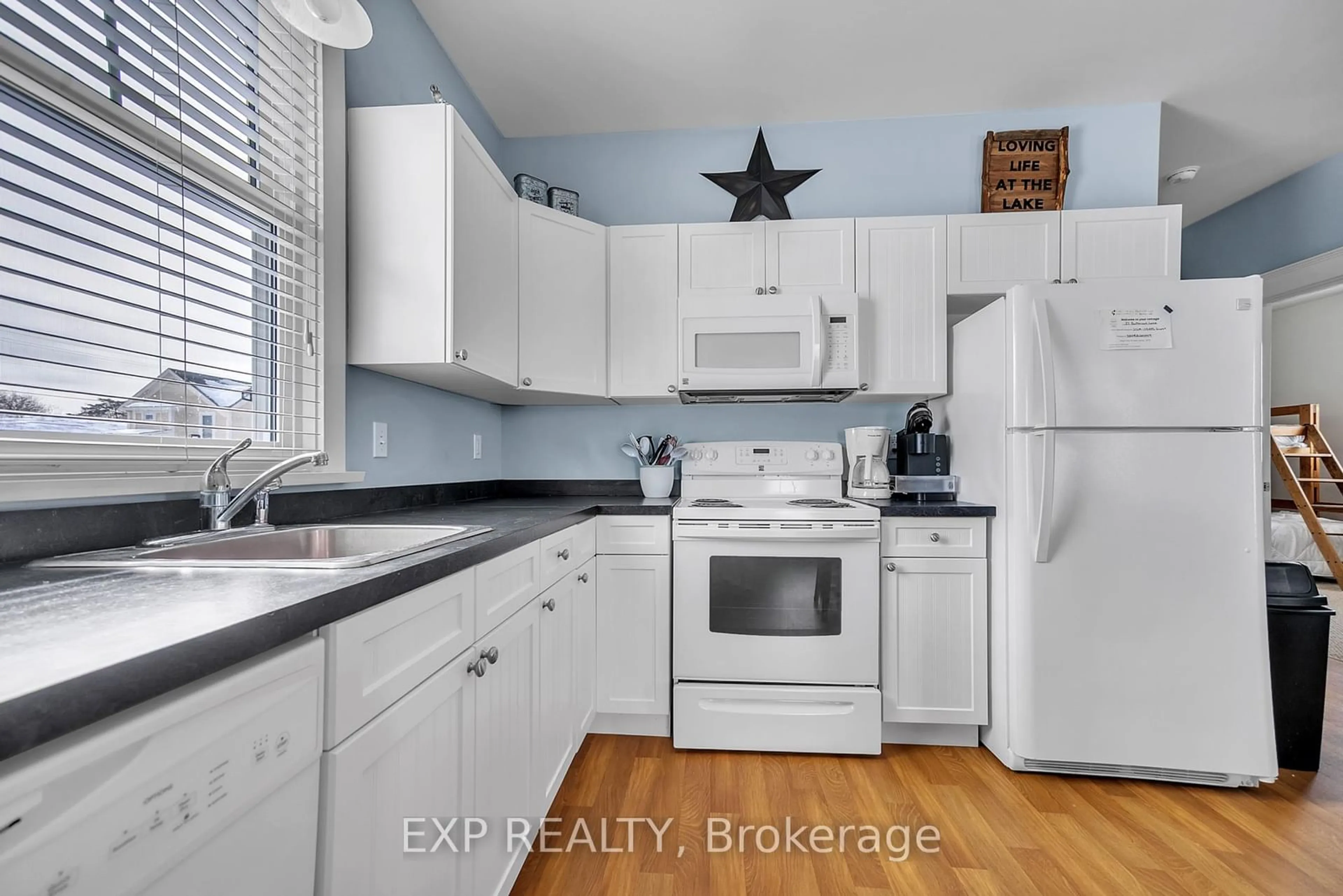 Standard kitchen, ceramic/tile floor for 37 Butternut Lane, Prince Edward County Ontario K0K 1P0