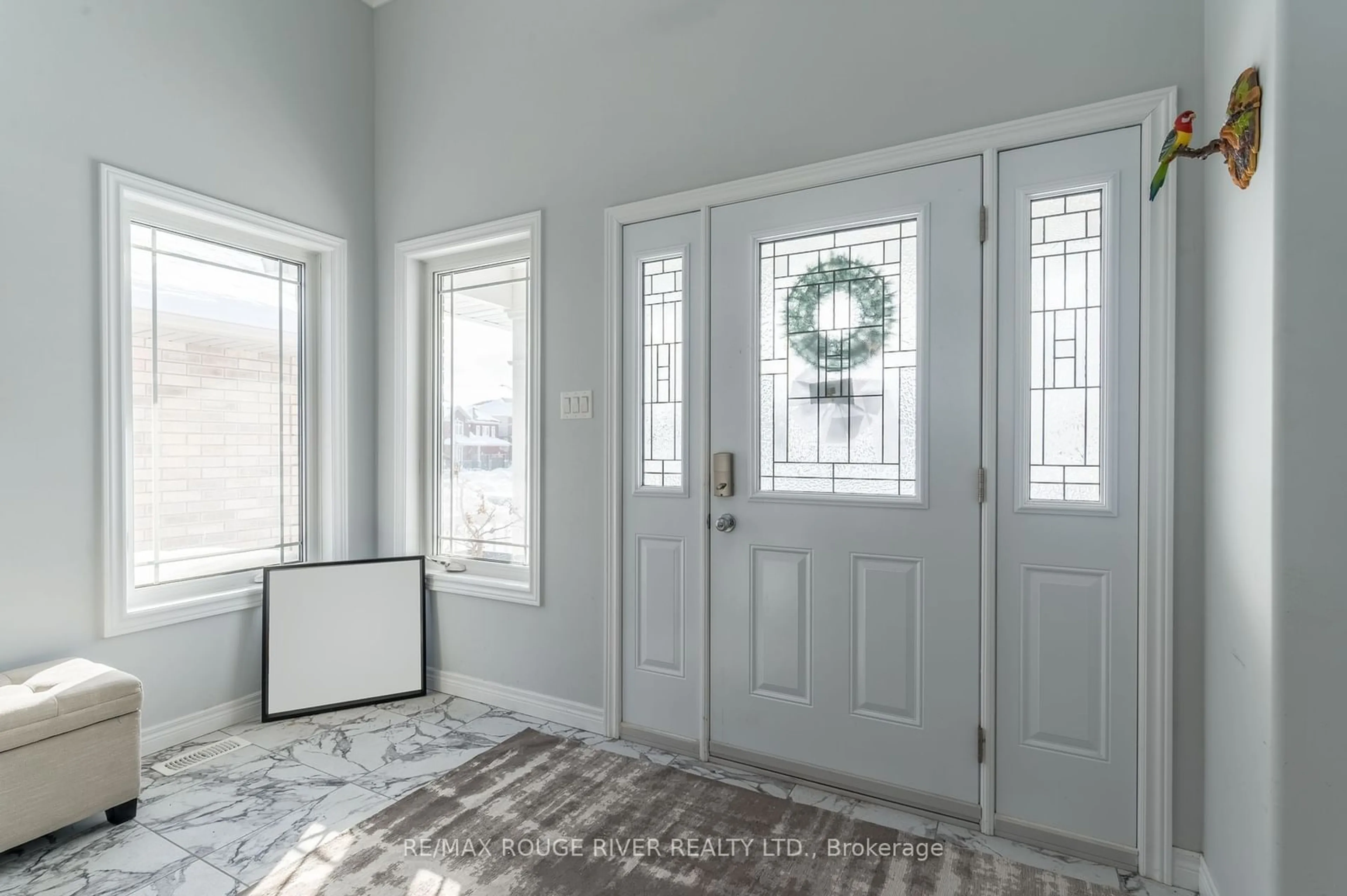 Indoor entryway for 48 York Dr, Smith-Ennismore-Lakefield Ontario K9K 0H1