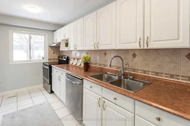 Additional property image - 68 Gledhill Cres