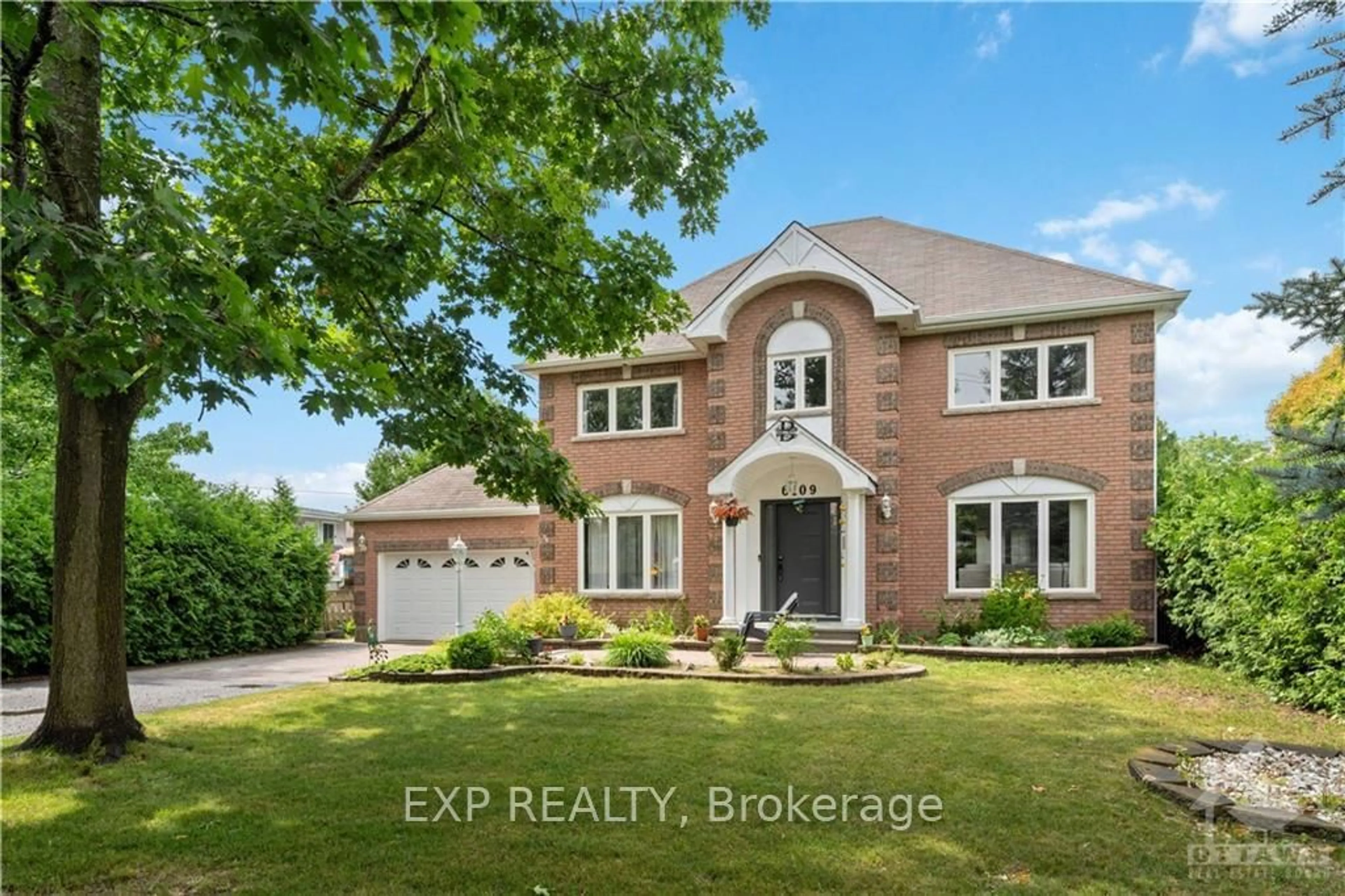 Home with brick exterior material, street for 6109 FERNBANK Rd, Stittsville - Munster - Richmond Ontario K2S 1B6