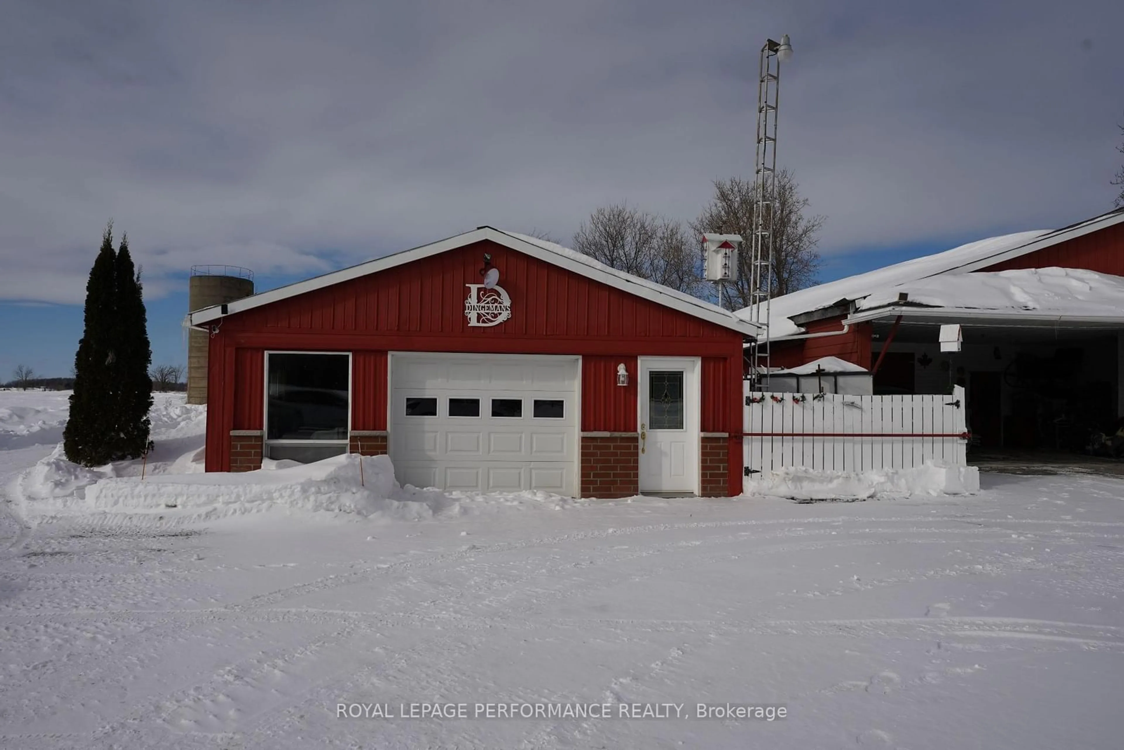 Indoor garage for 14911 County Rd 43 Rd, North Stormont Ontario K0C 1K0