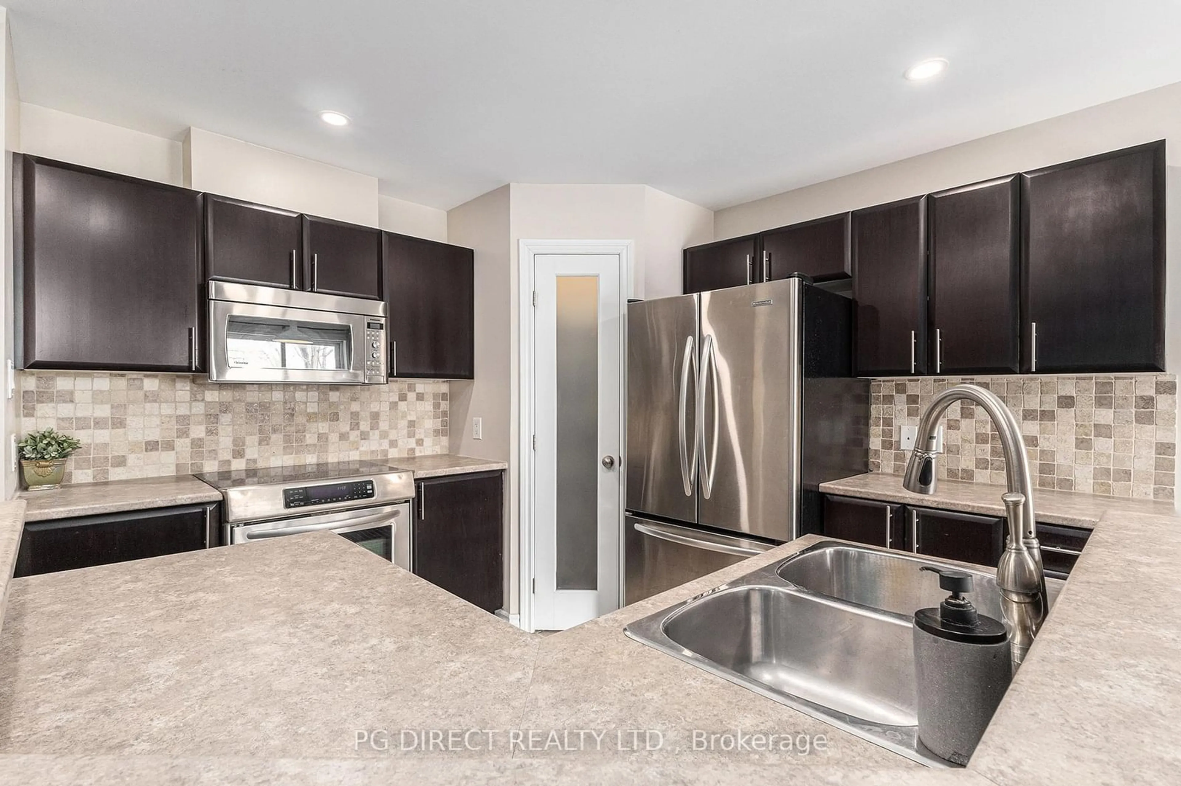 Open concept kitchen, ceramic/tile floor for 503 Salzburg Dr, Orleans - Cumberland and Area Ontario K4A 0C6