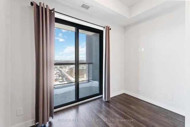 Additional property image - 15 Queen St Unit 1504
