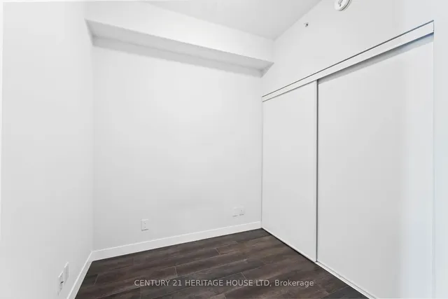 Additional property image - 15 Queen St Unit 1504