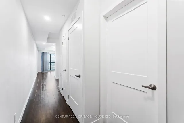 Additional property image - 15 Queen St Unit 1504