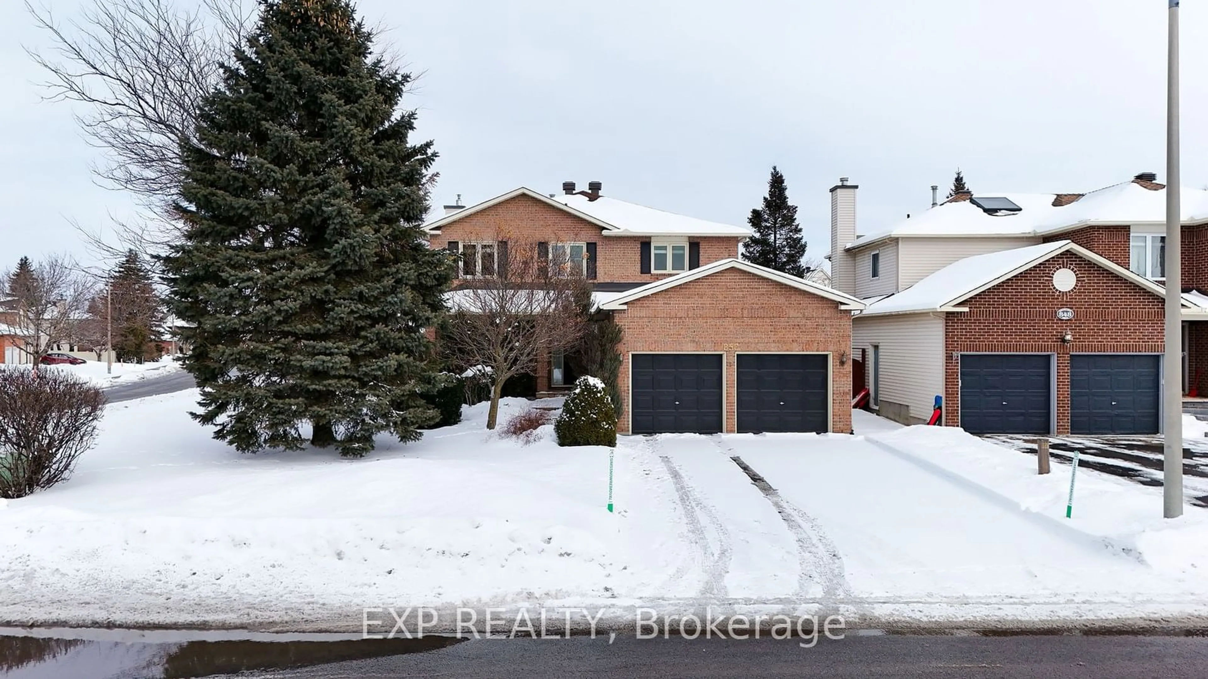 Home with brick exterior material, street for 850 ADENCLIFFE Dr, Ottawa Ontario K4A 2M9