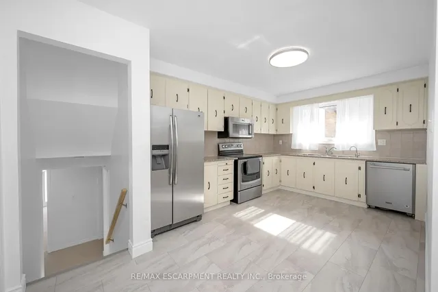 Additional property image - 105 Lavina Cres