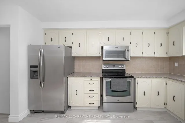 Additional property image - 105 Lavina Cres