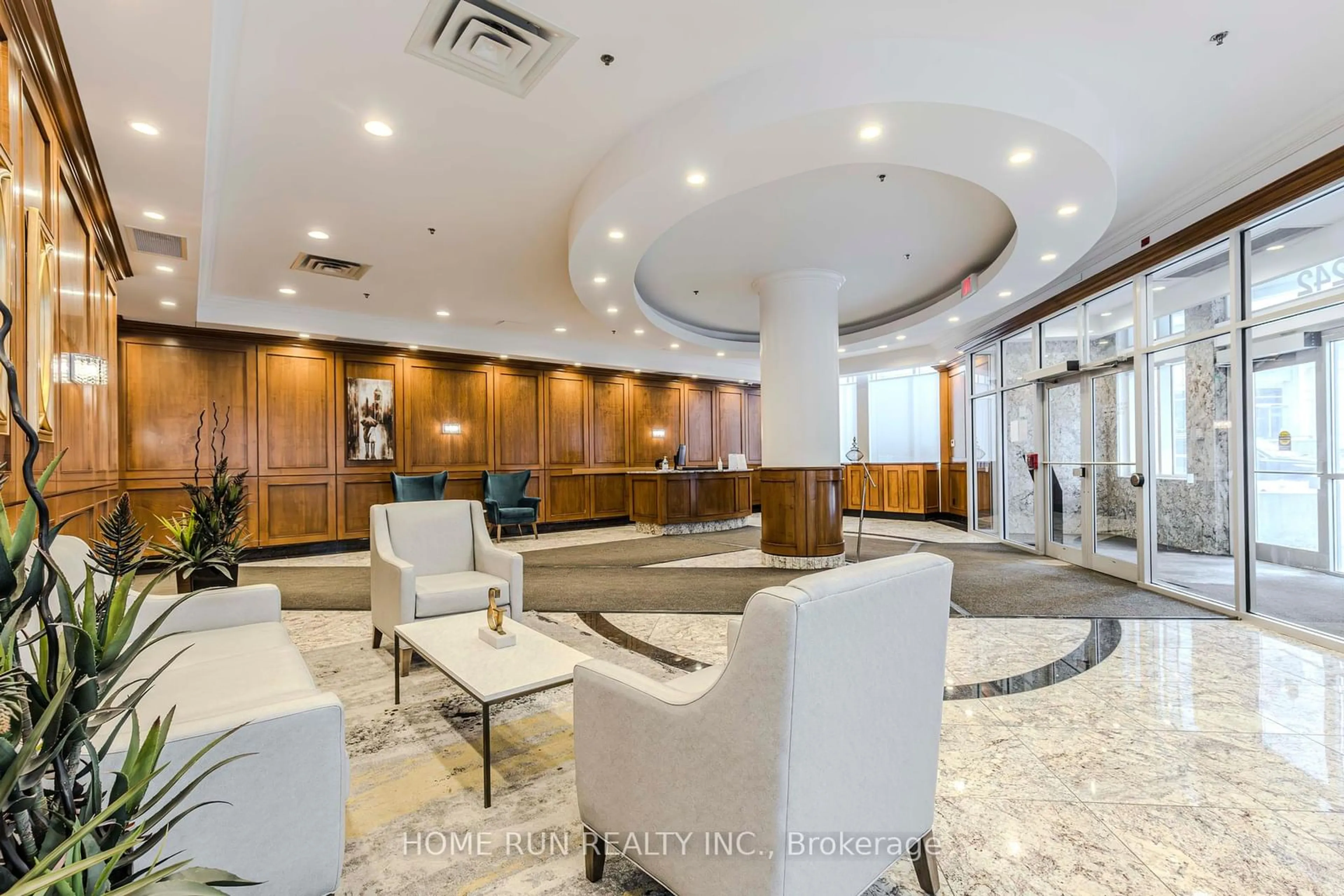 Lobby for 242 Rideau St #1406, Lower Town - Sandy Hill Ontario K1N 0B7