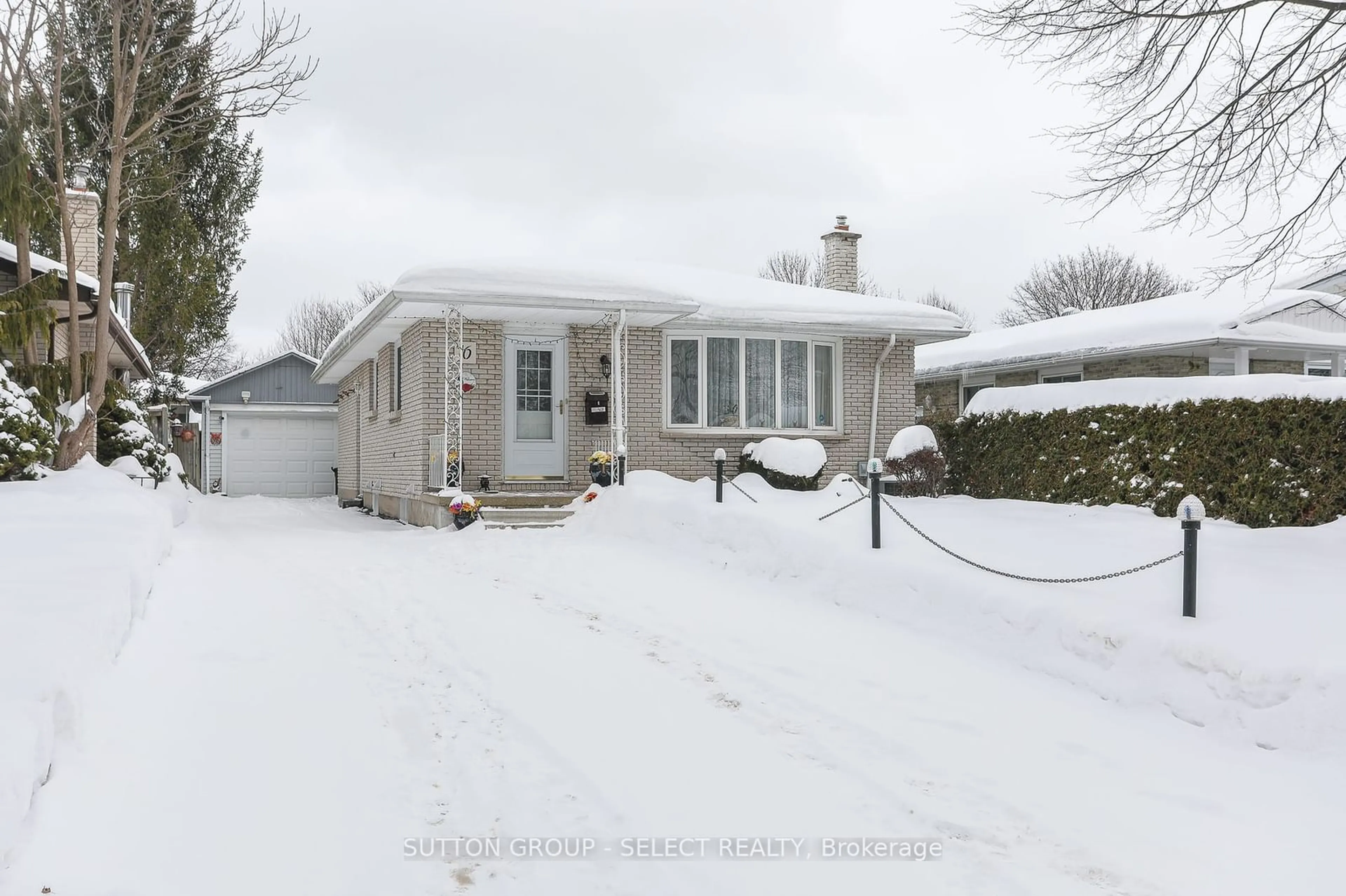 Unknown for 16 Kintail Cres, London Ontario N6E 1J5