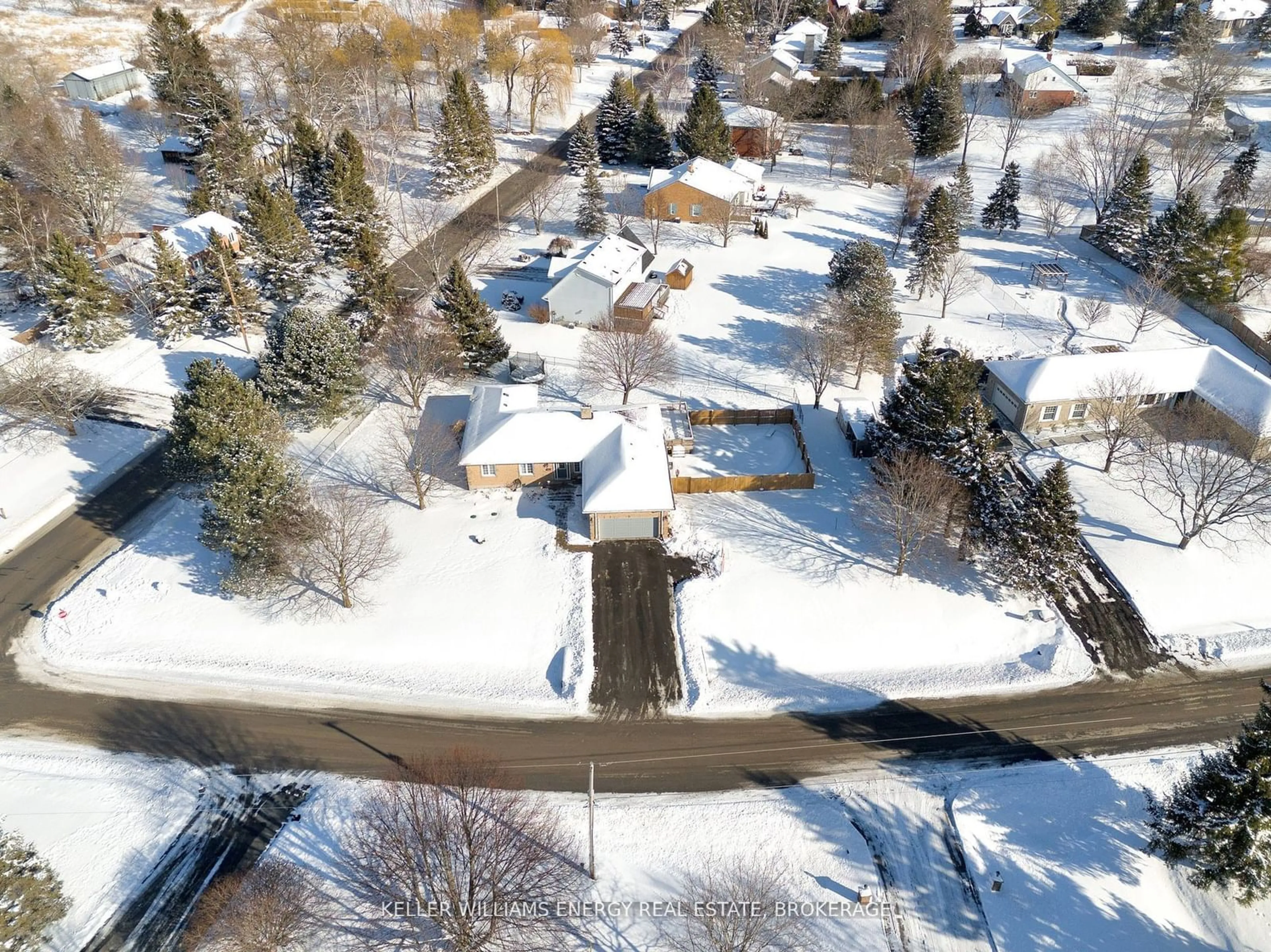 A pic from outside/outdoor area/front of a property/back of a property/a pic from drone, street for 17 Stoneridge Rd, Hamilton Township Ontario K9A 4J9