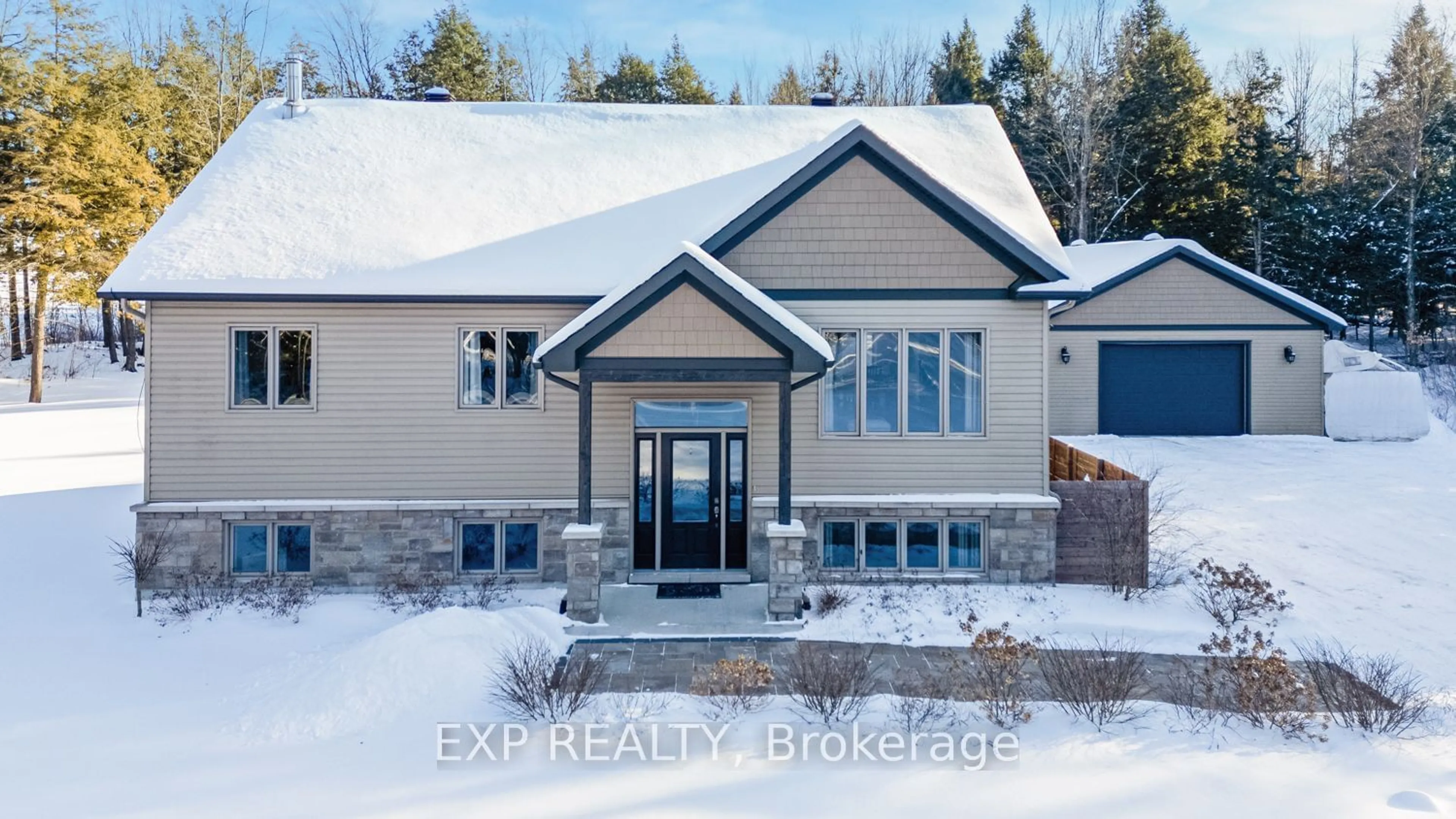 Home with brick exterior material, building for 1720 Concession 5, Alfred and Plantagenet Ontario K0B 1A0
