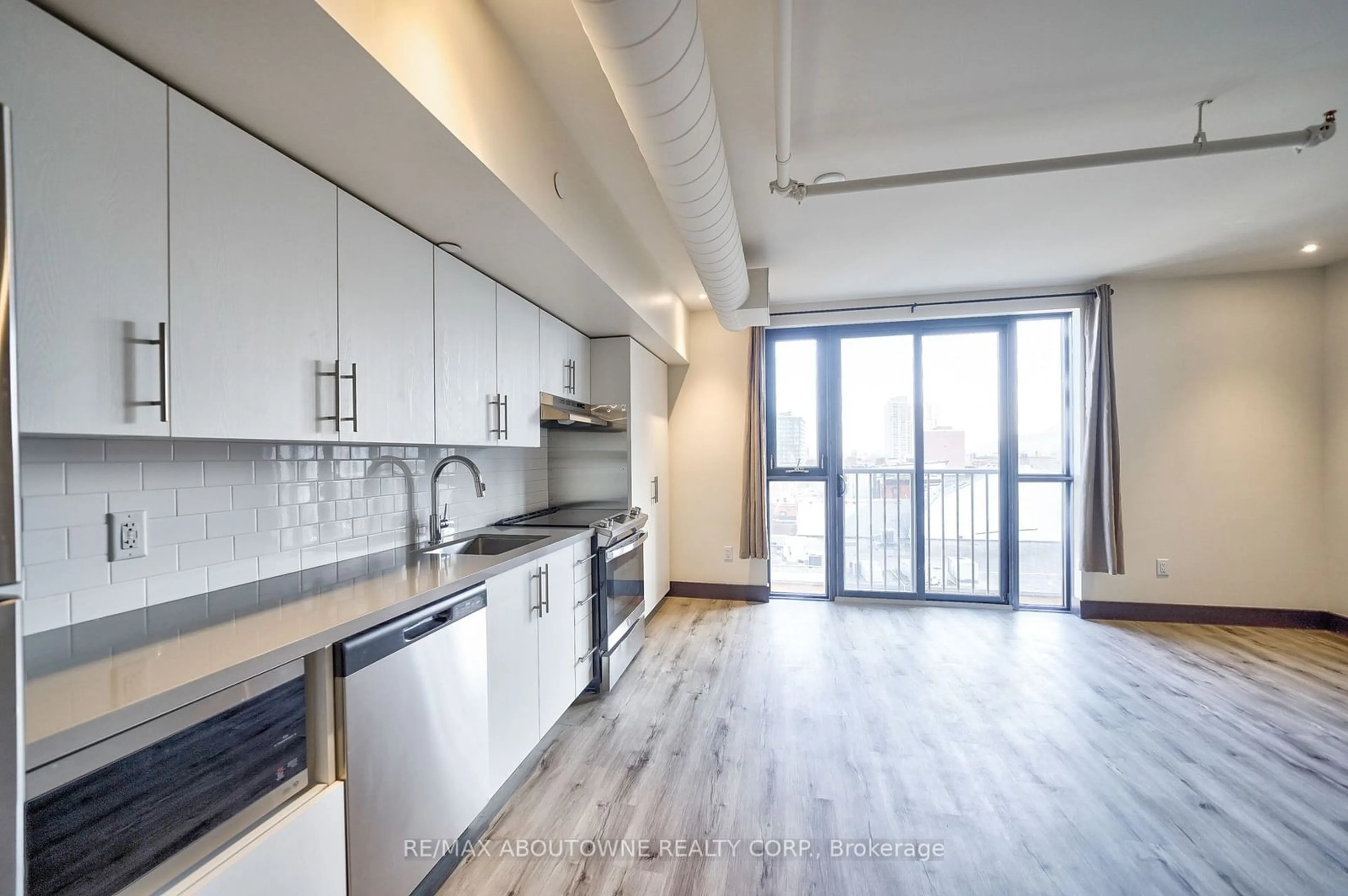 Open concept kitchen, unknown for 121 King St #505, Hamilton Ontario L5N 1A9