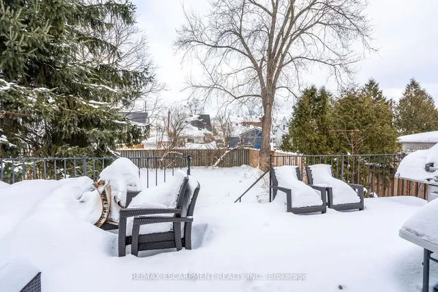 Additional property image - 351 Queensdale Ave