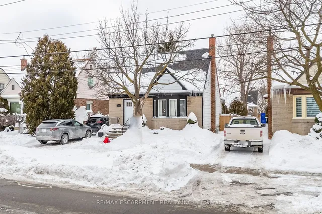 Additional property image - 351 Queensdale Ave