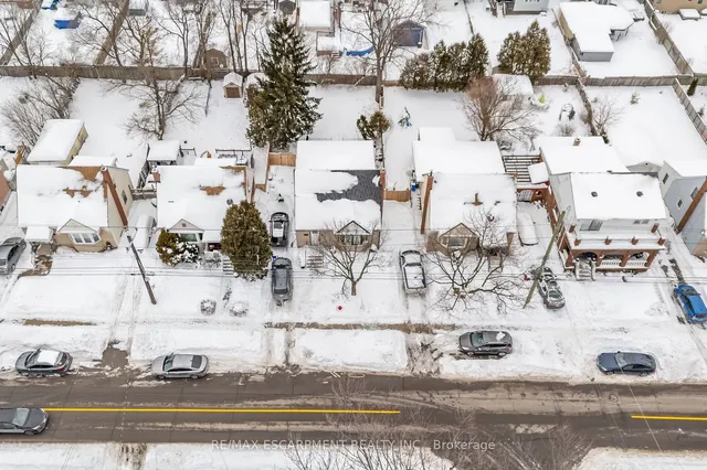 Additional property image - 351 Queensdale Ave