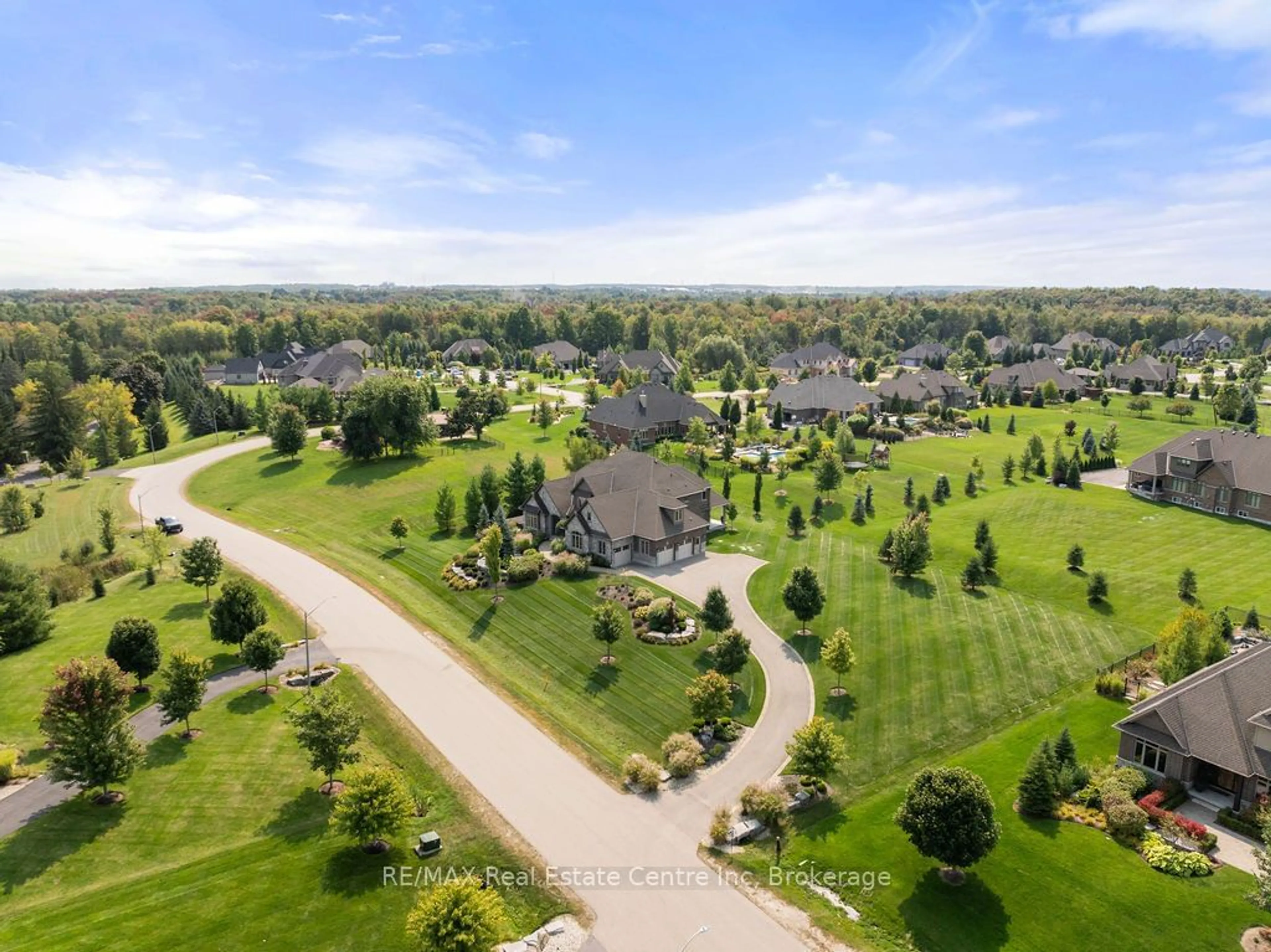 A pic from outside/outdoor area/front of a property/back of a property/a pic from drone, unknown for 84 Old Ruby Lane, Puslinch Ontario N0B 2J0