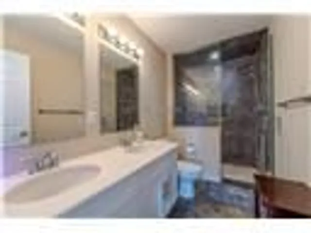 Additional property image - 70 Willowrun Dr Unit L4