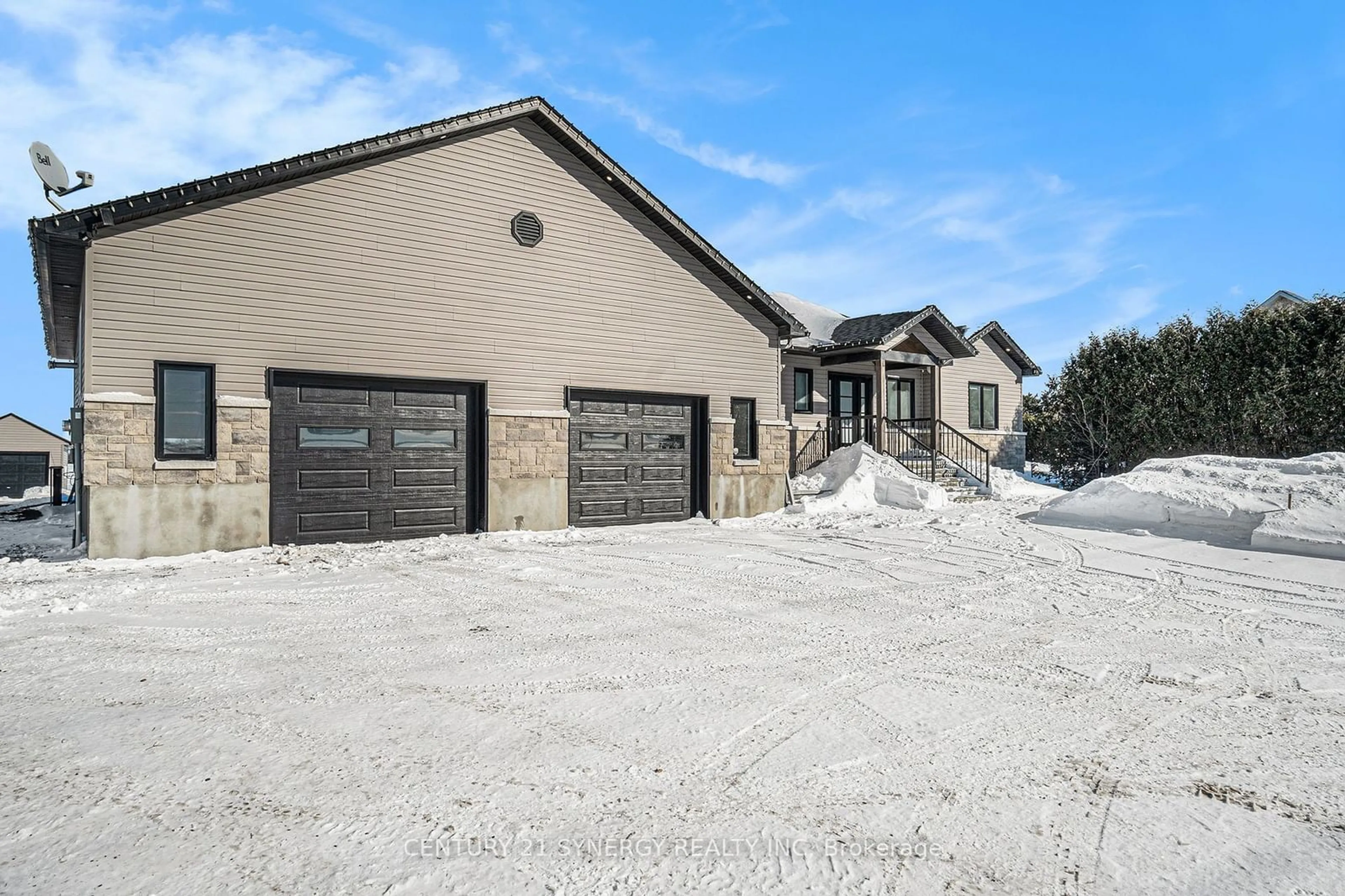 Indoor garage for 4405 County Rd 9 Rd, The Nation Ontario K0C 2B0