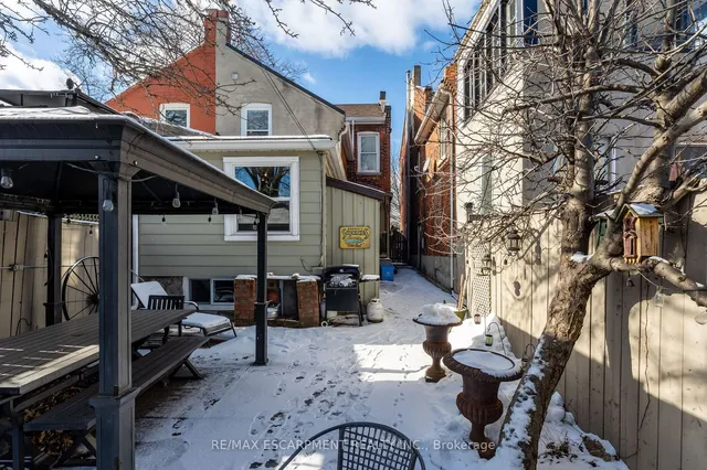 Additional property image - 54 Emerald St