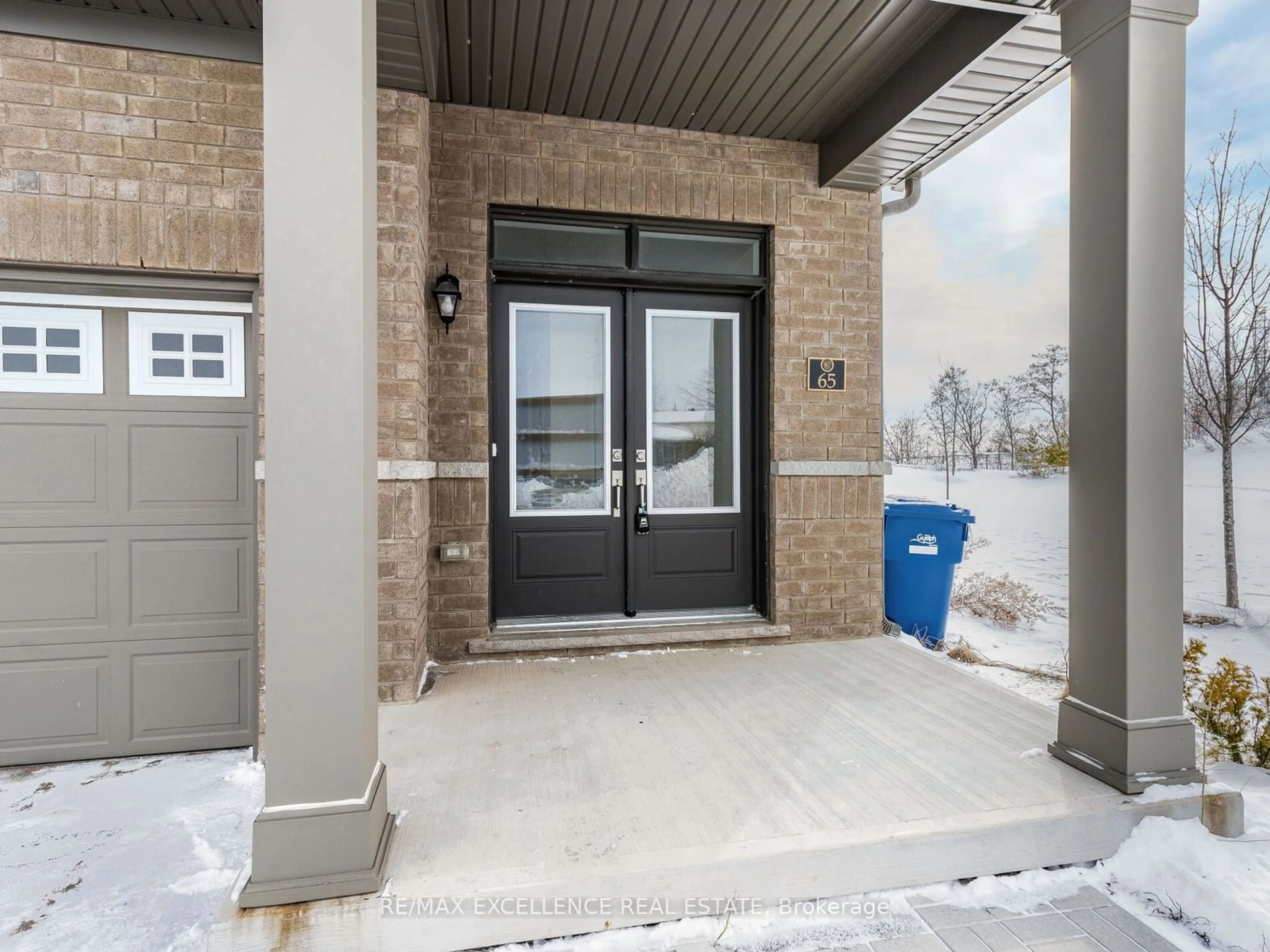 Indoor entryway for 166 Deerpath Dr #65, Guelph Ontario N1K 0E2