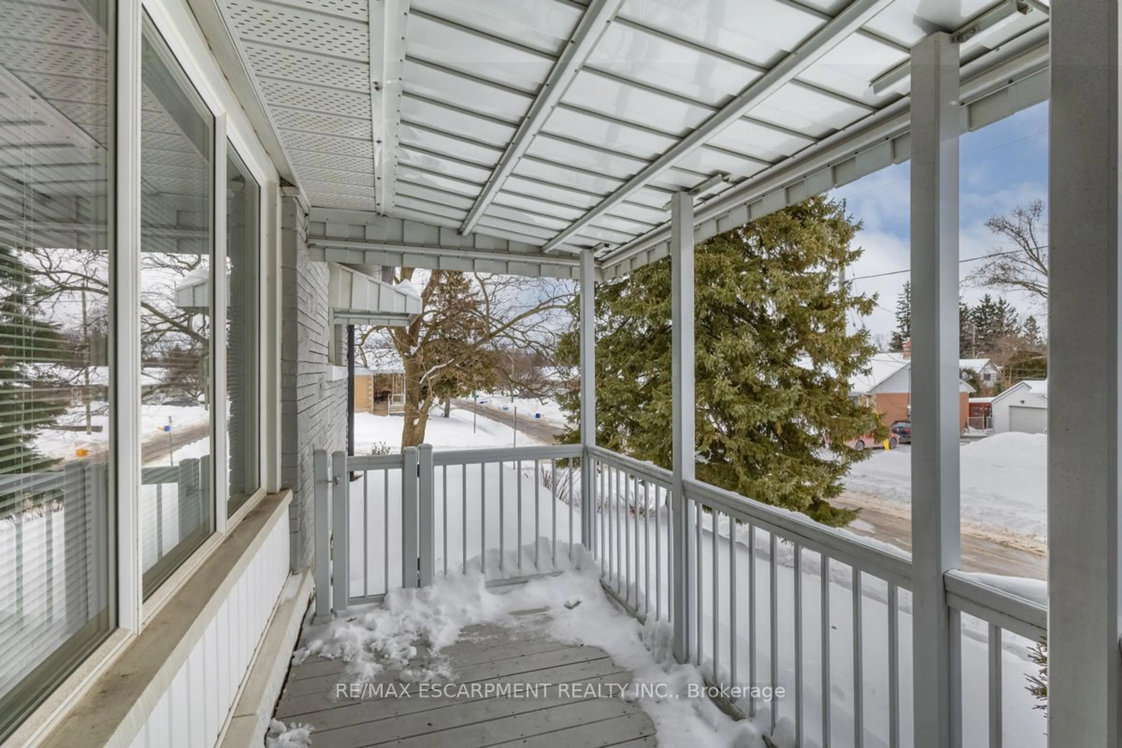 Patio, street for 18 Marion Cres, Hamilton Ontario L9H 1J1