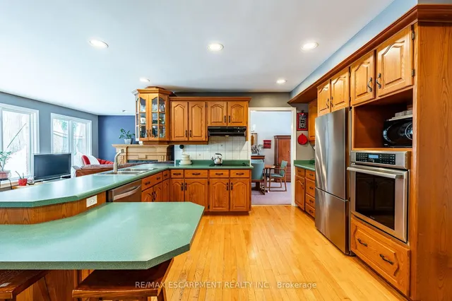 Additional property image - 9 Martingrove Dr