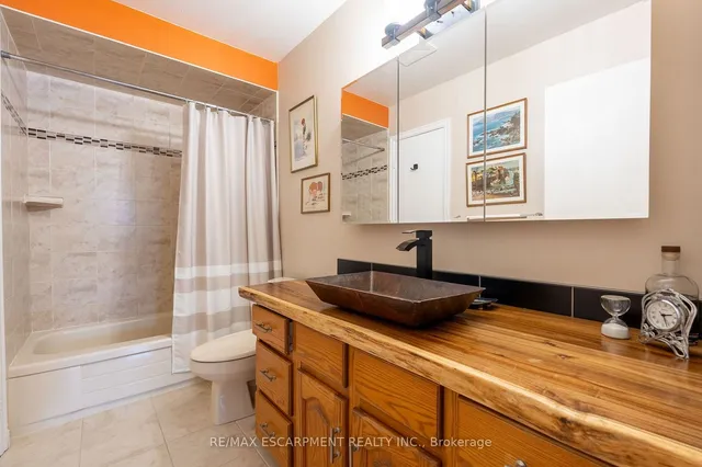 Additional property image - 9 Martingrove Dr