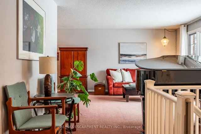 Additional property image - 9 Martingrove Dr