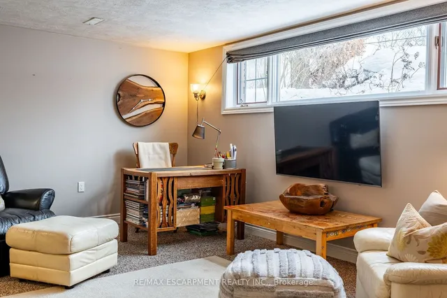 Additional property image - 9 Martingrove Dr
