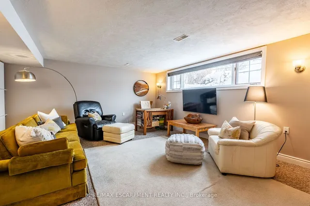 Additional property image - 9 Martingrove Dr