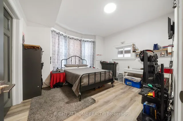 Additional property image - 132 Holton Ave