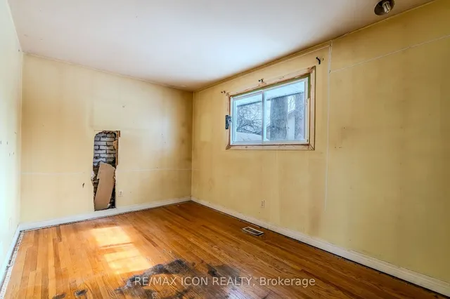 Additional property image - 263 Fergus Ave