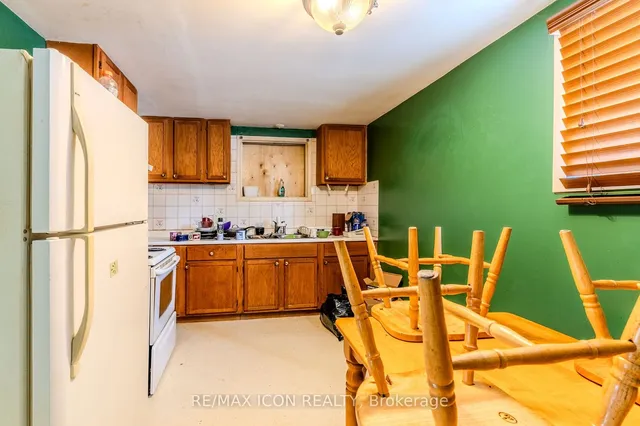 Additional property image - 263 Fergus Ave