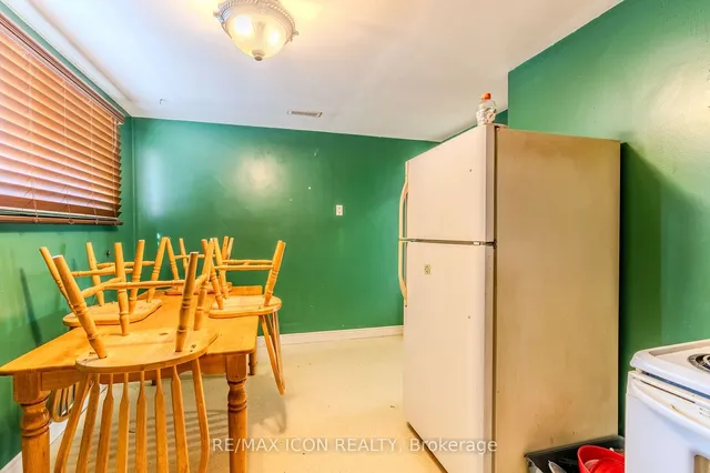 Additional property image - 263 Fergus Ave