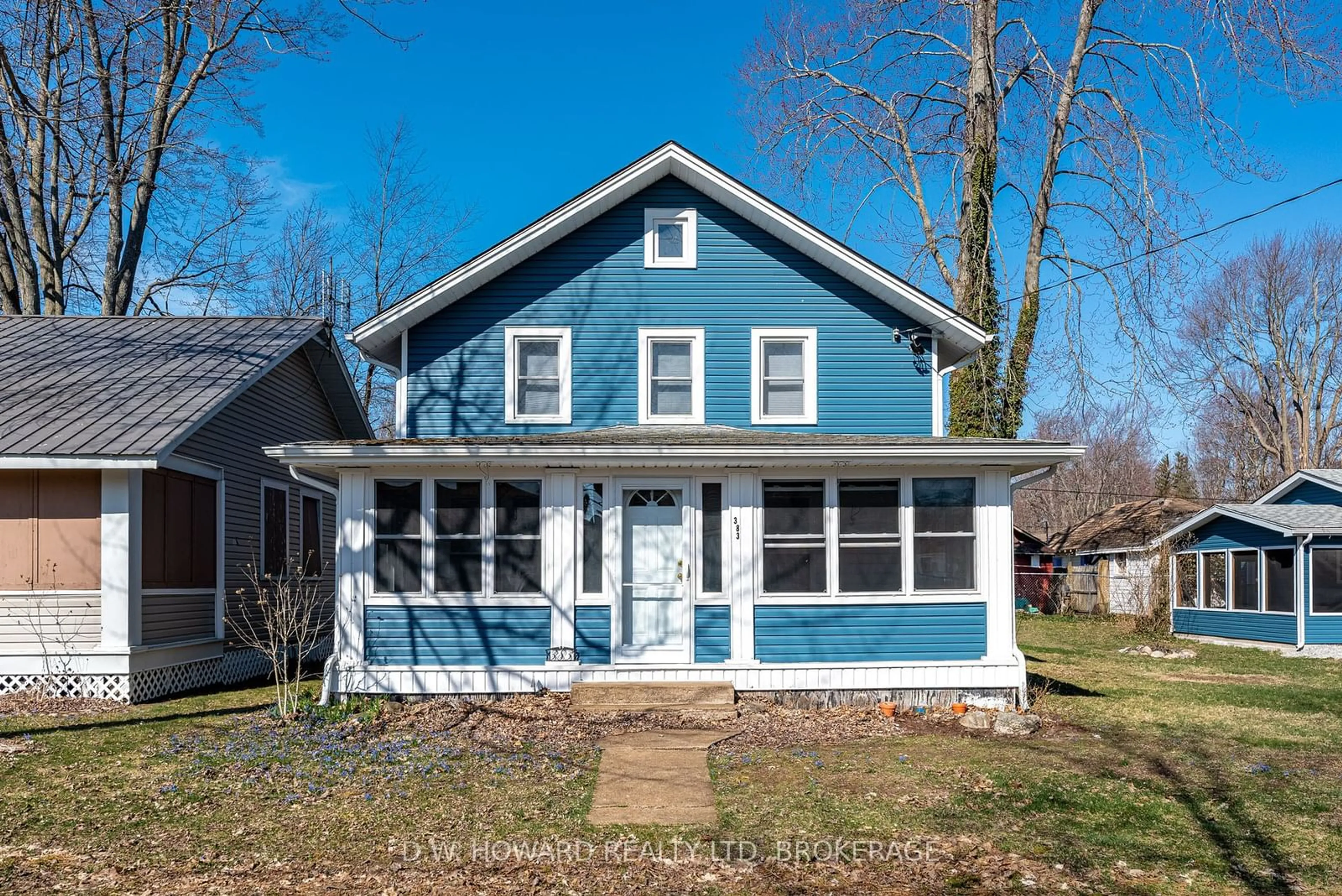 Home with vinyl exterior material, street for 383 Ashwood Ave, Fort Erie Ontario L0S 1B0