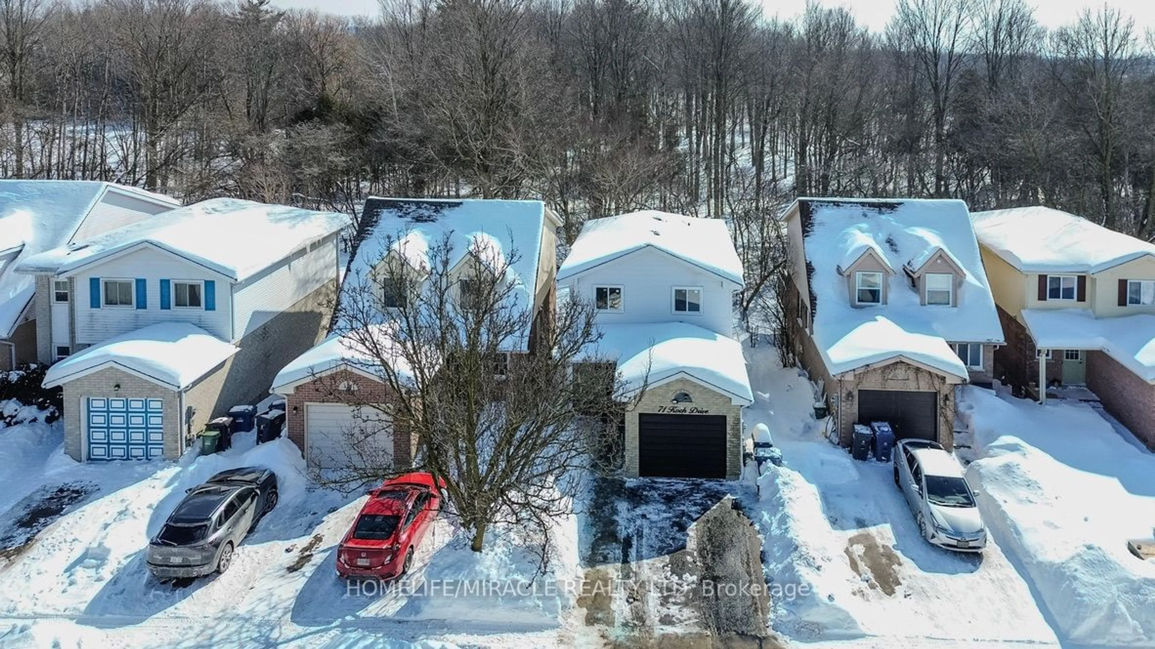 A pic from outside/outdoor area/front of a property/back of a property/a pic from drone, unknown for 71 KOCH Dr, Guelph Ontario N1G 4H5