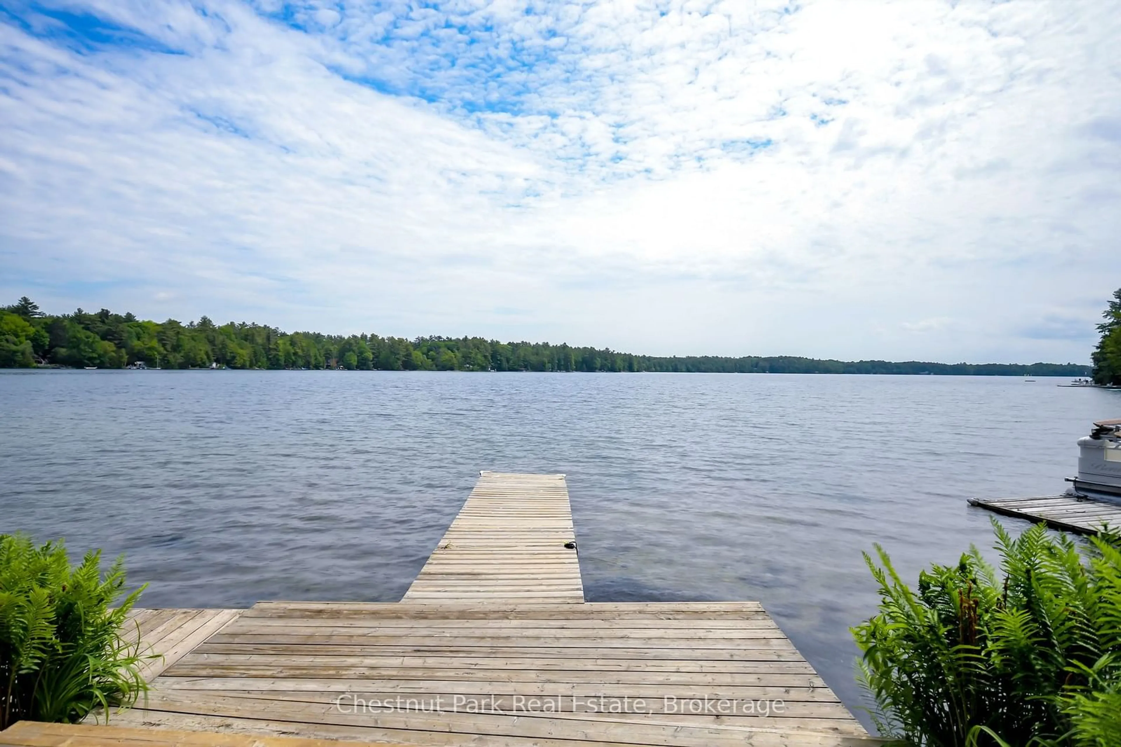 Patio, water/lake/river/ocean view for 1015 Melody Hill Rd, Muskoka Lakes Ontario P0C 1M0