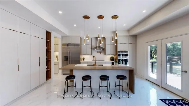 Additional property image - 382A Southcote Rd