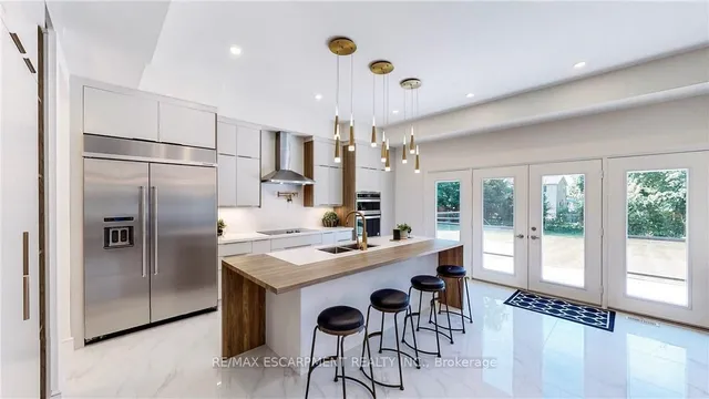 Additional property image - 382A Southcote Rd