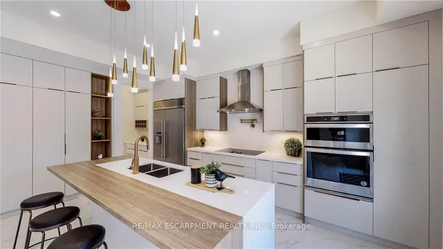 Additional property image - 382A Southcote Rd