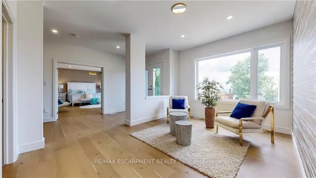 Additional property image - 382A Southcote Rd
