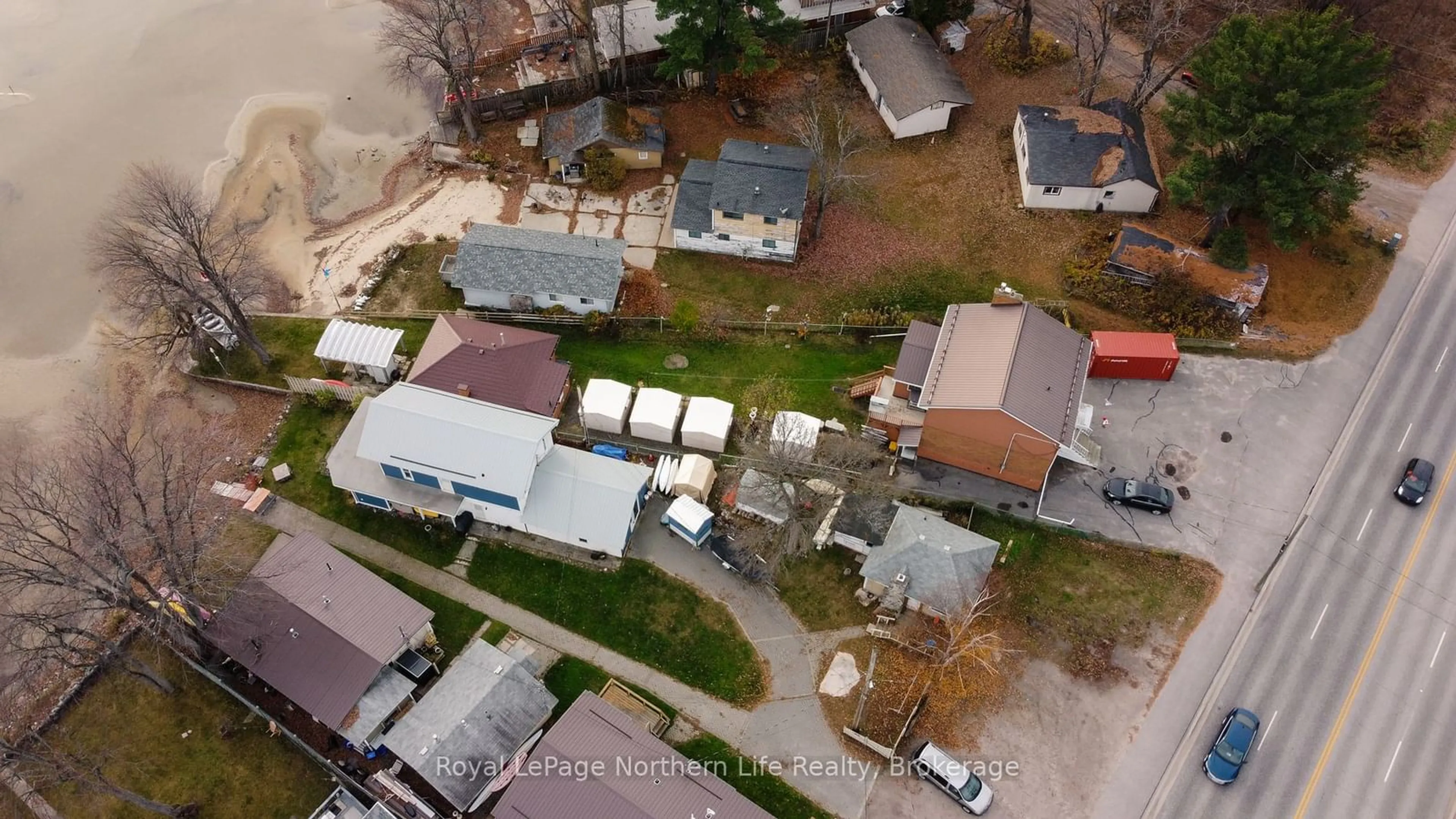 A pic from outside/outdoor area/front of a property/back of a property/a pic from drone, street for 653 Lakeshore Dr, North Bay Ontario P1A 2G1
