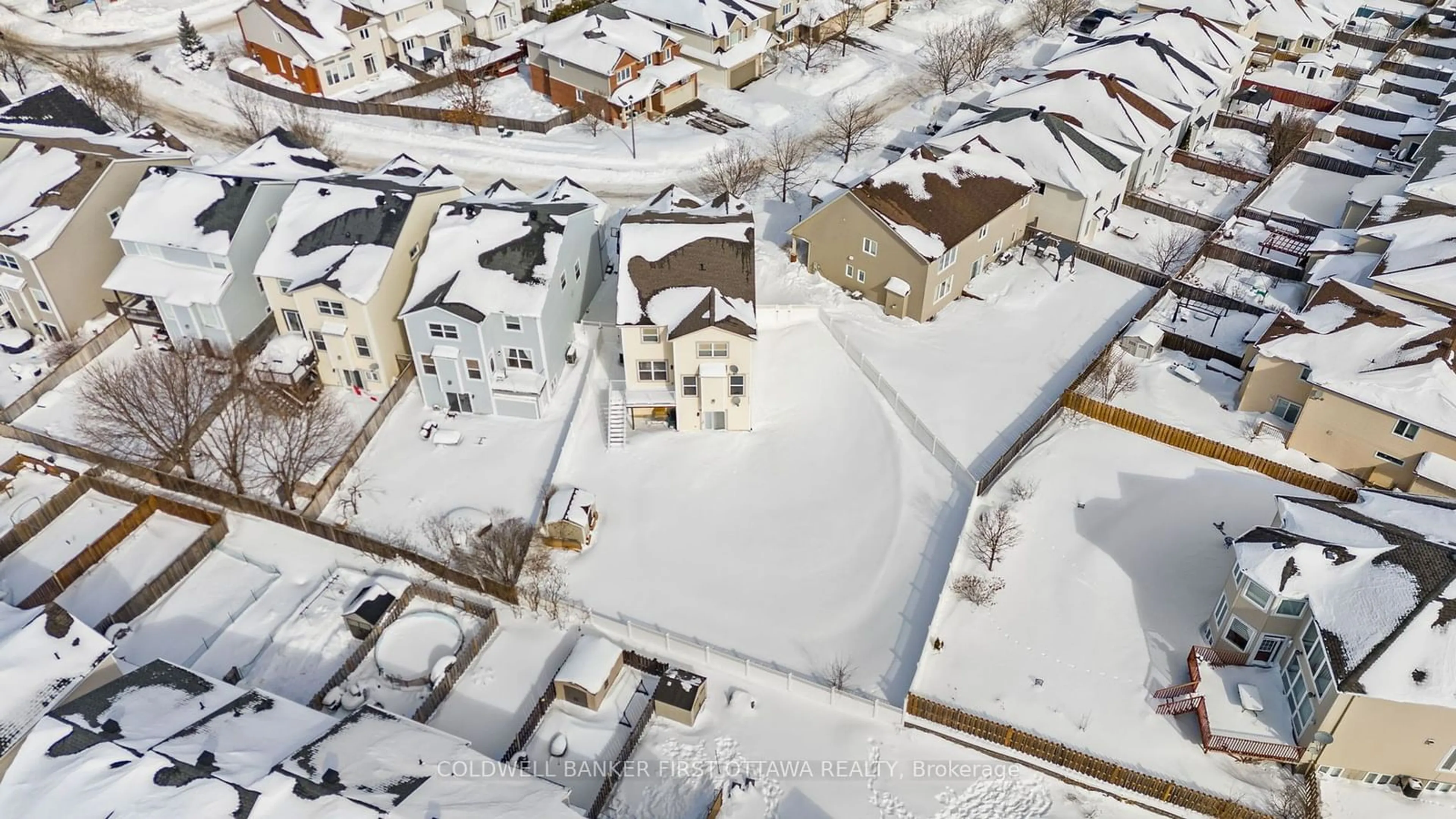 A pic from outside/outdoor area/front of a property/back of a property/a pic from drone, street for 26 San Mateo Dr, Barrhaven Ontario K2J 5B4