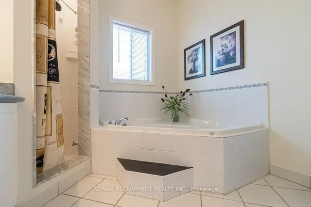 Additional property image - 3 Dalrymple Dr