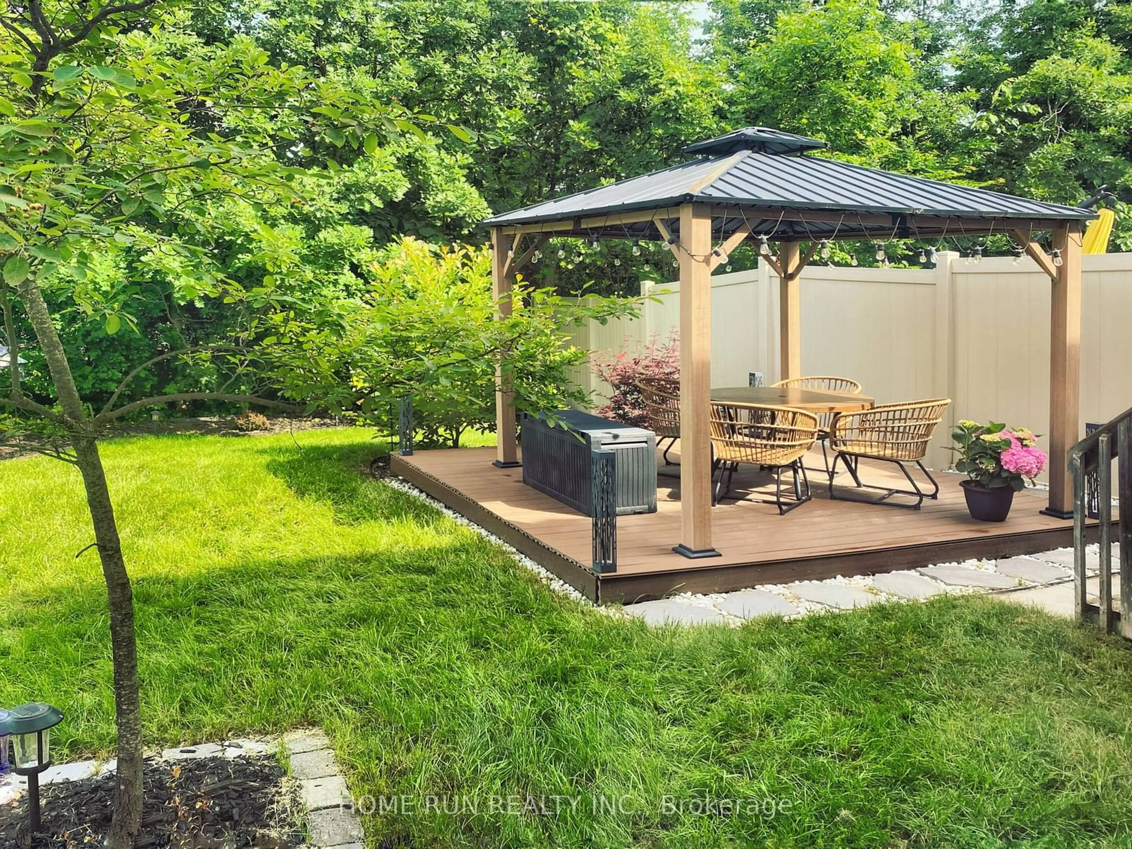 Patio, unknown for 357 Celtic Ridge Cres, Kanata Ontario K2W 0B6