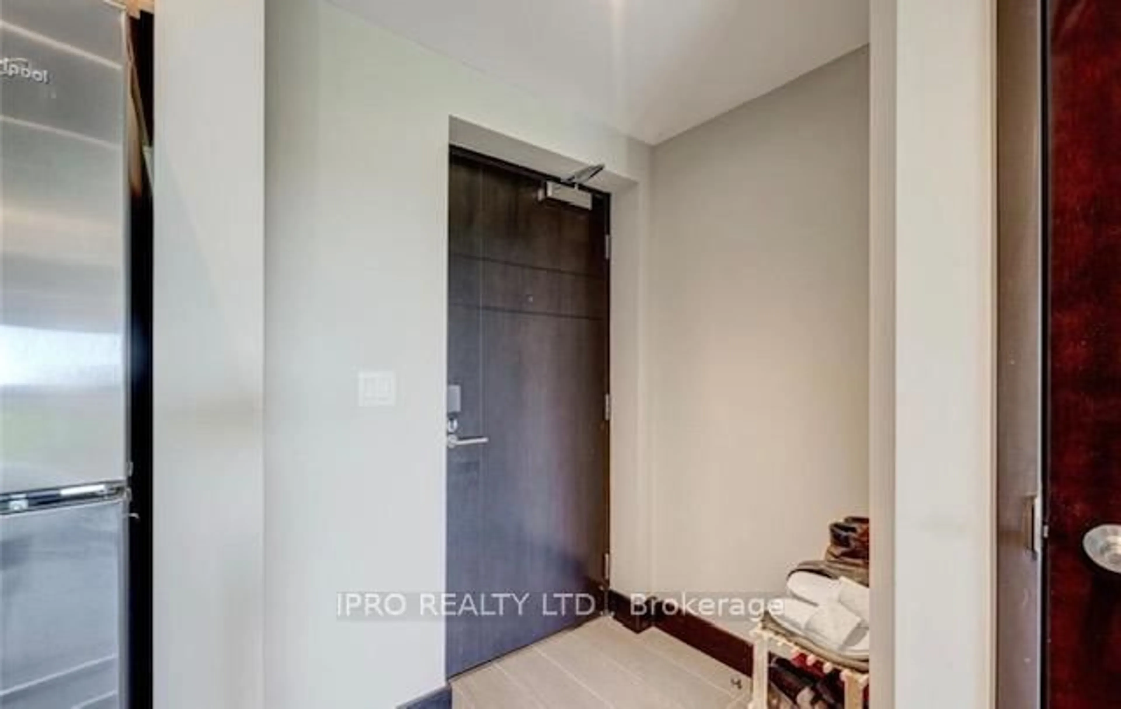 Indoor entryway for 1235 Richmond St #405, London Ontario N6A 3L5