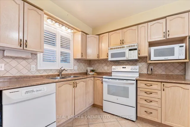 Additional property image - 47 MASSENA Dr