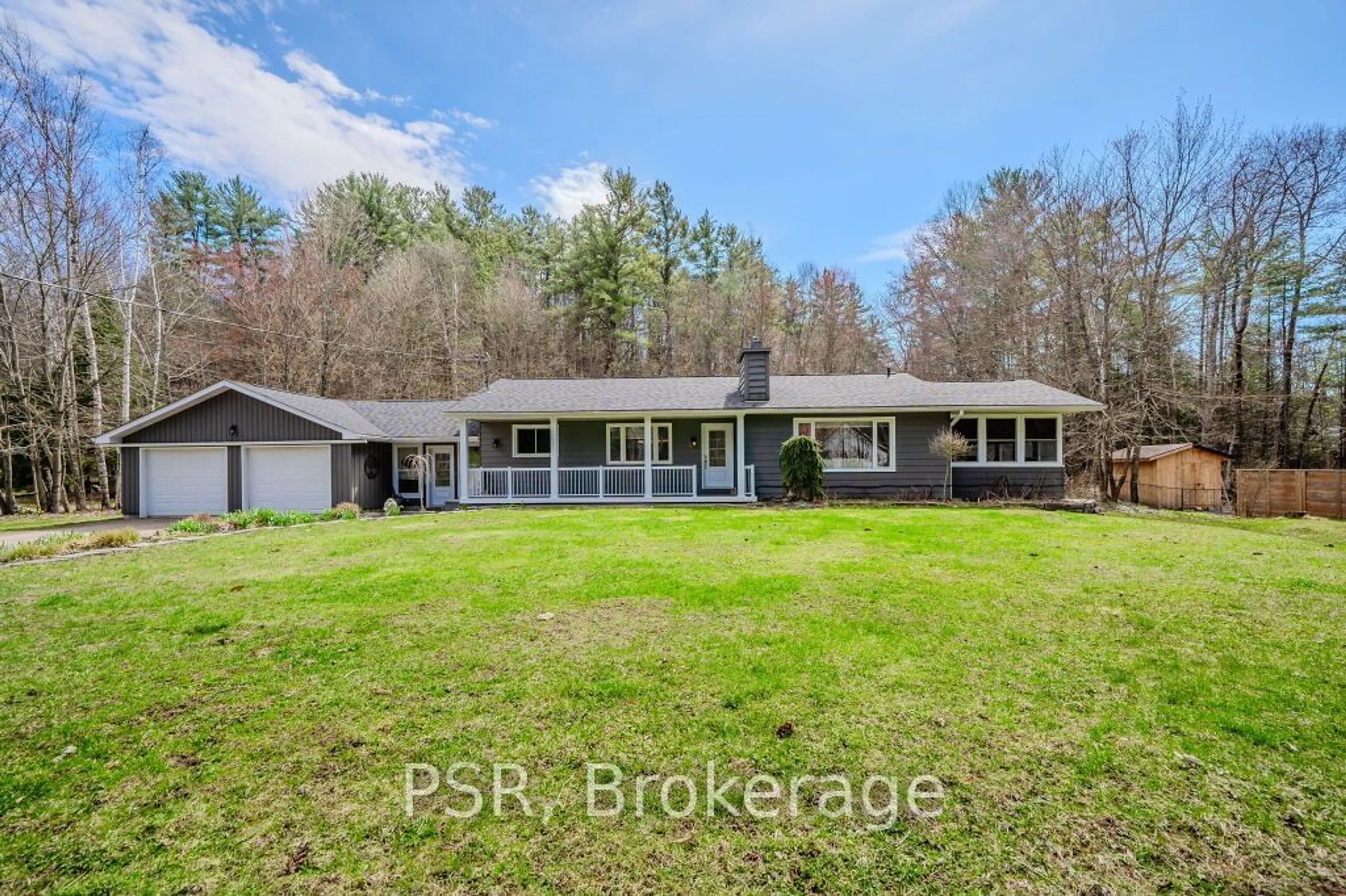 A pic from outside/outdoor area/front of a property/back of a property/a pic from drone, unknown for 51 Mary Lake Cres, Huntsville Ontario P0B 1L0
